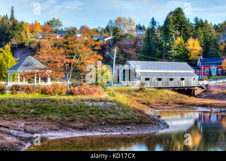 Fiume irlandese #2 ponte coperto, hardscrabble, st. Martins, baia di Fundy, New Brunswick, Canada Foto Stock