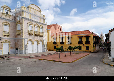 Cartagena - La città coloniale in Colombia è un set di beautifllly città, ricco di monumenti storici e tesori architettonici. Foto Stock