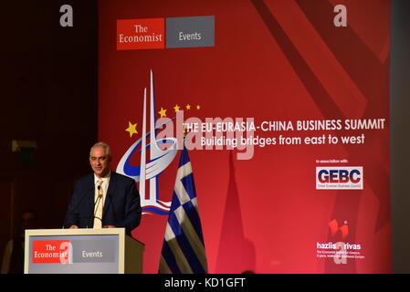 Atene, Grecia. 09oct, 2017. spyros kouvelis presidente del greco eurasian business council e ex vice-ministro delle relazioni economiche, ambientali e culturali di affari della Grecia, durante il suo discorso nell'UE-eurasia-china business summit. Credito: sonia brandolone/Pacific press/alamy live news Foto Stock