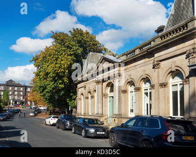 La galleria d'arte Mercer di Harrogate risalente al 1805 Camere e municipio edificio North Yorkshire Inghilterra Foto Stock