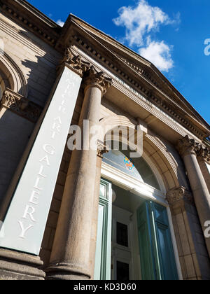 La galleria d'arte Mercer di Harrogate risalente al 1805 Camere e municipio edificio North Yorkshire Inghilterra Foto Stock