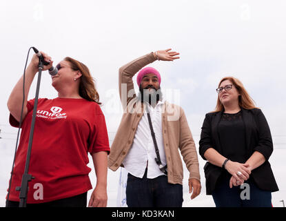 Jagmeet Singh, leader della Federal nuovo Partito Democratico parla di colpire CAMI lavoratori in Ingersoll, on Ott 6, 2017. Foto Stock