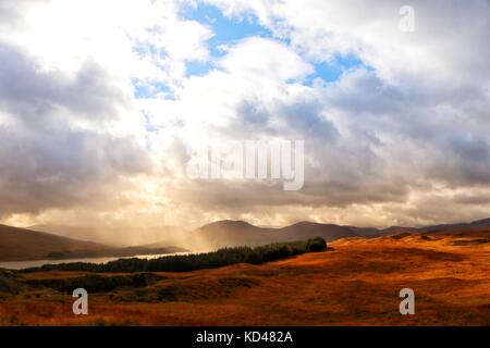 Tramonto sul Loch Tulla, Scozia, Highlands Foto Stock