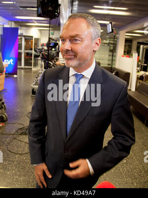 L'anno delle elezioni svedesi del 2018 è iniziato con un dibattito sulla leadership del partito nella televisione svedese. Il leader liberale Jan Björklund affronta la stampa Foto Stock