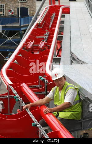 La forza G roller coaster in costruzione a Drayton Manor Park, Staffordshire. Foto Stock