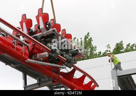 La forza G roller coaster in costruzione a Drayton Manor Park, Staffordshire. Foto Stock
