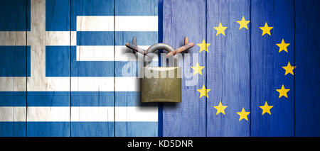 Relazioni tra Grecia e Unione europea. Bandiere della Grecia e dell'Unione europea su una porta di legno con lucchetto. illustrazione 3d. Foto Stock