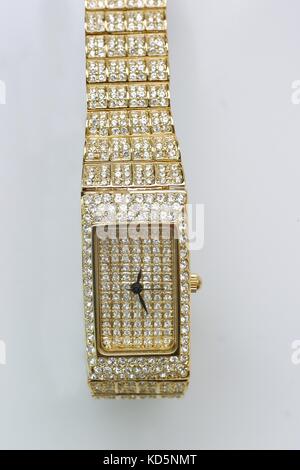 Guarda incrostato con finti diamanti e oro, bling gioielli,gioielli, Foto Stock