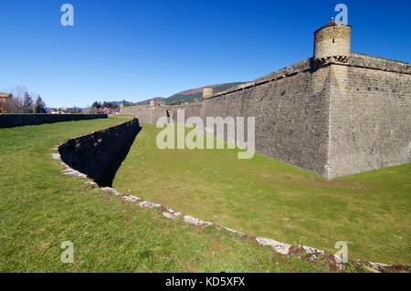 Fossato del castello di San Pietro, conosciuta come la ciudadela, Jaca, Huesca, Aragona, Spagna Foto Stock