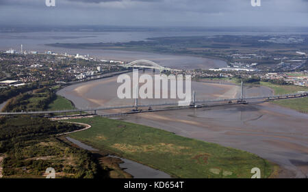 Vista aerea del Mersey Gateway - il nuovo ponte a Runcorn Foto Stock
