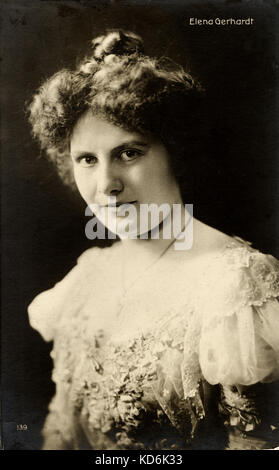 Elena Gerhardt - ritratto sulla cartolina fotografica - Tedesco il mezzosoprano 1883-1961 Foto Stock