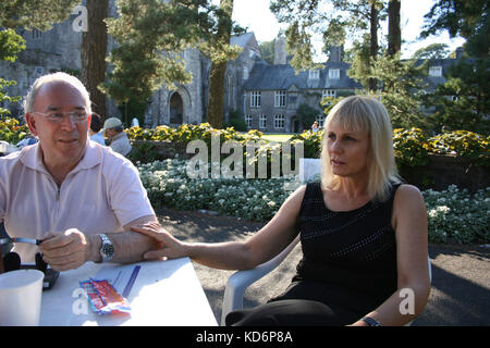 Noam e Ella Milch-Sheriff a Dartington Scuola estiva 2005. Israele il cantante e compositore b. 1935- Foto Stock