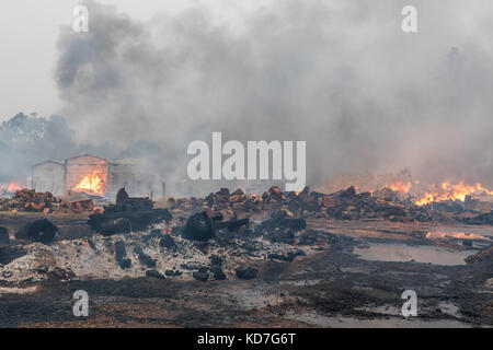 Sonoma County, California, Stati Uniti d'America. 09oct, 2017. Sonoma County, California, Stati Uniti, lunedì 9 ottobre, 2017. devistation in tutta la contea. Credito: kathryn capaldo, alamy/live news Foto Stock