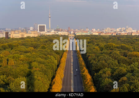 Vista panoramica dalla cima della colonna della vittoria di Berlino, Germania Foto Stock