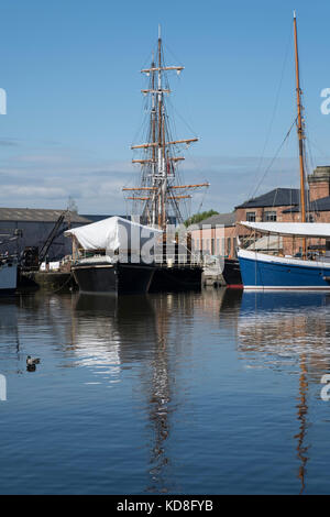 Vista del bacino principale di Gloucester Docks nell Inghilterra del sud. Parte di Gloucester e Nitidezza Canal Foto Stock