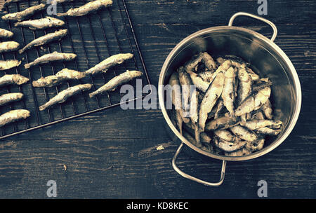 Appena preparato sardine alla griglia Foto Stock