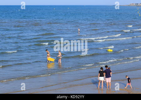 Francia, Calvados (14), Courseulles-sur-Mer, le bord de mer // Francia, Calvados, COURSEULLES sur Mer, il mare Foto Stock