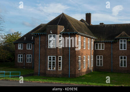 Chiusa di St Georges Hospital, Hornchurch attende la sua sorte per la riconversione. Foto Stock