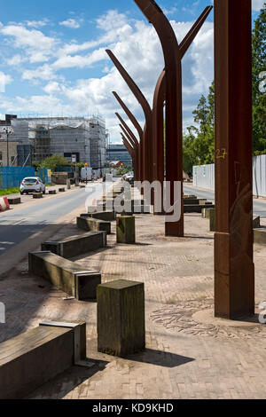 Illuminazione stradale e il paesaggio sulla Old Mill Street, New Islington, Ancoats, Manchester, Inghilterra, Regno Unito Foto Stock