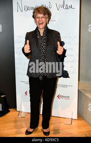 Milano, Italia. Xii oct, 2017. Milano, anteprima filmato "nessuno può volare' - nella foto: simonetta agnello hornby credit: indipendente Agenzia fotografica/alamy live news Foto Stock
