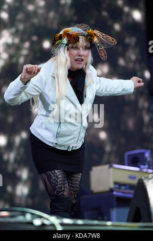 Blondie sul palco durante BBC radio 2 Live in Hyde Park con: Debbie Harry, Deborah Harry Where: London, United Kingdom When: 10 Set 2017 Credit: Alan West/WENN.com Foto Stock