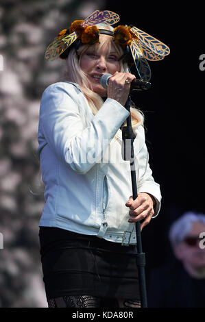Blondie sul palco durante BBC radio 2 Live in Hyde Park con: Debbie Harry, Deborah Harry Where: London, United Kingdom When: 10 Set 2017 Credit: Alan West/WENN.com Foto Stock
