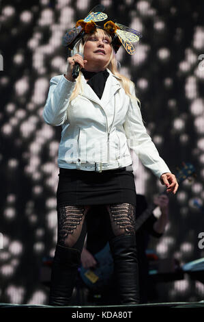 Blondie sul palco durante BBC radio 2 Live in Hyde Park con: Debbie Harry, Deborah Harry Where: London, United Kingdom When: 10 Set 2017 Credit: Alan West/WENN.com Foto Stock