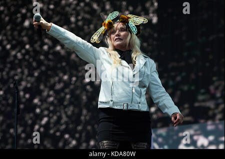 Blondie sul palco durante BBC radio 2 Live in Hyde Park con: Debbie Harry, Deborah Harry Where: London, United Kingdom When: 10 Set 2017 Credit: Alan West/WENN.com Foto Stock