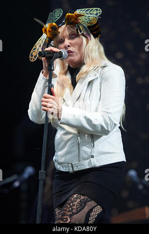 Blondie sul palco durante BBC radio 2 Live in Hyde Park con: Debbie Harry, Deborah Harry Where: London, United Kingdom When: 10 Set 2017 Credit: Alan West/WENN.com Foto Stock