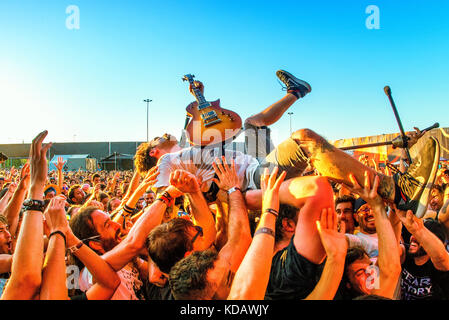 MADRID - Jun 23: ogni volta che io muoia (metalcore music band) eseguire in concerto con la folla in Download (musica heavy metal festival) il 23 giugno 2017 mi Foto Stock