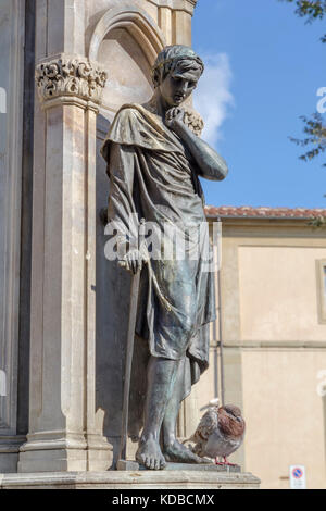 Dettaglio del monumento a Manfredo Fanti presso la piazza san marco. Firenze Italia Foto Stock