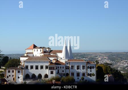 Sintra National Palace o palazzo storico nel centro di Sintra del patrimonio mondiale Unesco del Portogallo Foto Stock