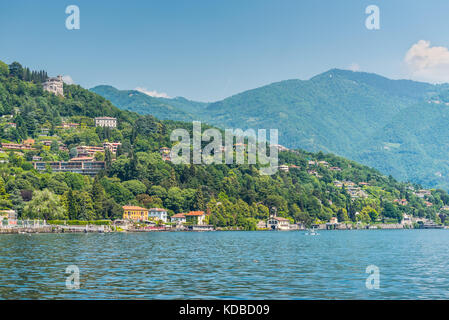 Tipica del lago di como paesaggio di montagna, Italia Foto Stock