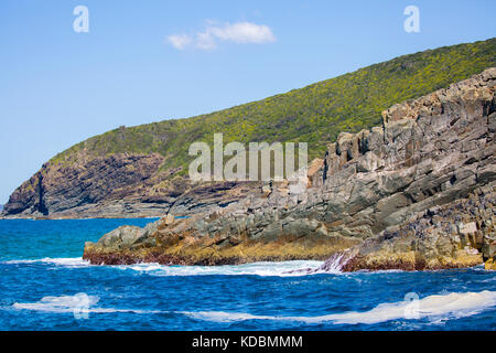 Selvaggio e robusto del Nuovo Galles del Sud Costa, a Forster sulla metà del New South Wales coast,l'Australia Foto Stock