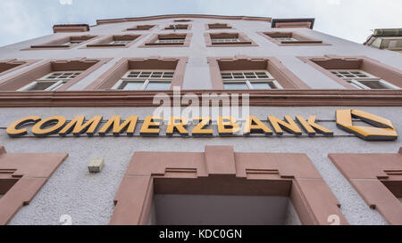 Aktuelles Thema, Wirtschaft, Deutschland, Rheinland-Pfalz, Speyer, Maxililianstrasse, ottobre 12. Blick auf eine filiale der Commerzbank. (Foto di UL Foto Stock