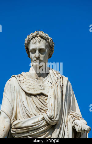 Napoleone Bonaparte come console romano statua a Place Foch, Ajaccio, Corsica, Francia. Foto Stock