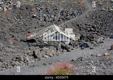 Casa distrutta dall' Etna erruption. Foto Stock