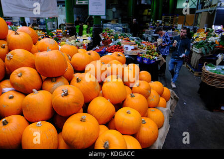 Display di autunno al Mercato di Borough, SE1, London, Regno Unito Foto Stock