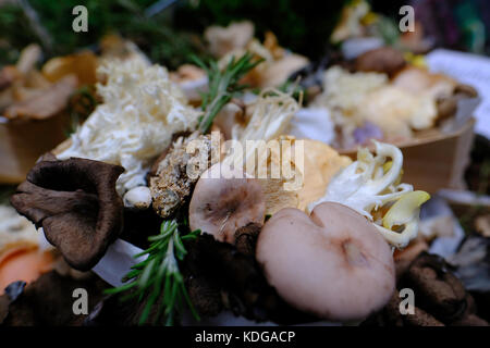 Display di autunno al Mercato di Borough, SE1, London, Regno Unito Foto Stock