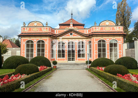 Summer House, giardino di Palazzo Cernin, Hradcany, Praga, Repubblica Ceca Foto Stock