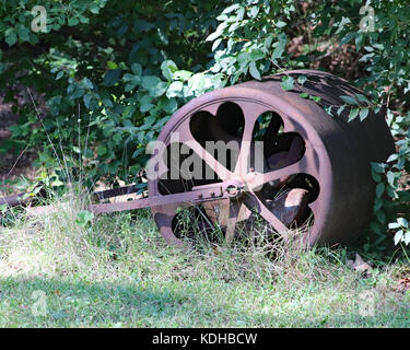 Antiquariato prato europea con rullo a forma di cuore ad intagli Foto Stock