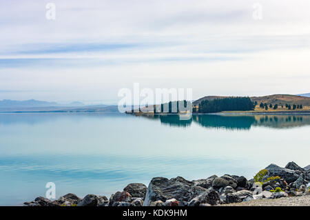 Tekapo, canterbury • Nuova Zelanda due grandi laghi di origine glaciale si trovano nella parte centrale delle Alpi del Sud: pūkaki (LEF Foto Stock