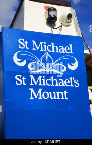 Vista posteriore del St. Michael Amphicraft, St. Michael's Mount, Cornovaglia, Regno Unito - John Gollop Foto Stock