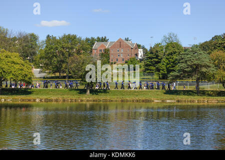 Marching Band, Lago, Muhlenberg college dietro, Allentown, PA, Stati Uniti. Foto Stock