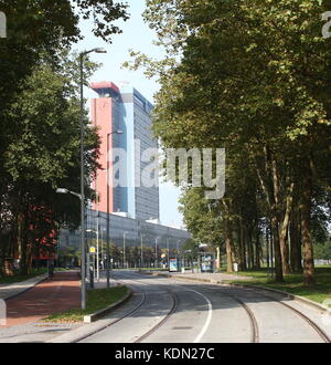 Tecnica di Delft University campus, Paesi Bassi. Highrise della Facoltà di Ingegneria Elettrica, Matematica e Informatica (EEMCS). Foto Stock