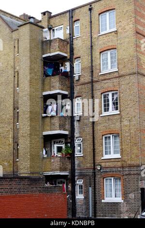 Alloggi sociali Cable Street Londra Foto Stock