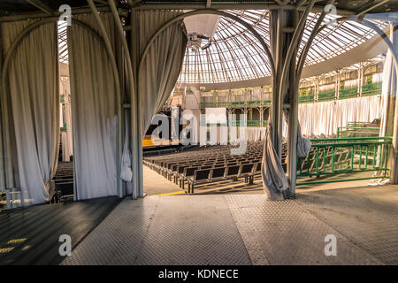 Interno del Teatro dell'Opera de Arame - Curitiba, Parana, Brasile Foto Stock