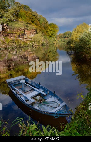 Parte del Tillmouth pesca sul fiume Tweed vicino a Twizel Foto Stock