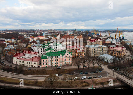 Vista dall'alto sulla città vecchia vyborg Foto Stock