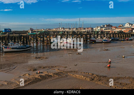 Porto di Bridlington e barche da pesca Foto Stock